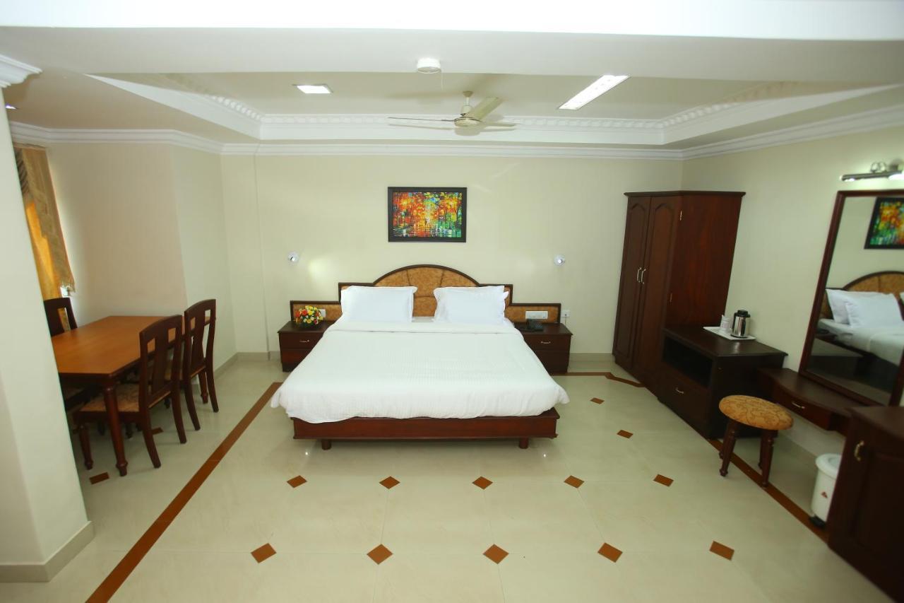 Hotel Prasanth Thiruvananthapuram Exteriér fotografie